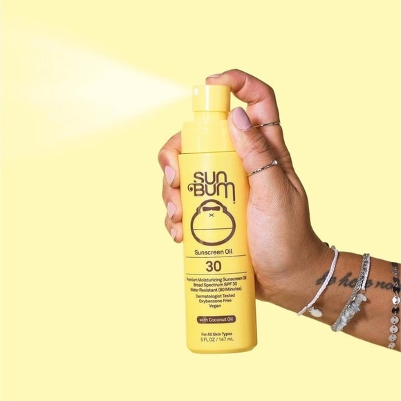 Sun Bum Sunscreen Oil SPF 30 with Coconut Oil Full Size - Picture 4 of 9